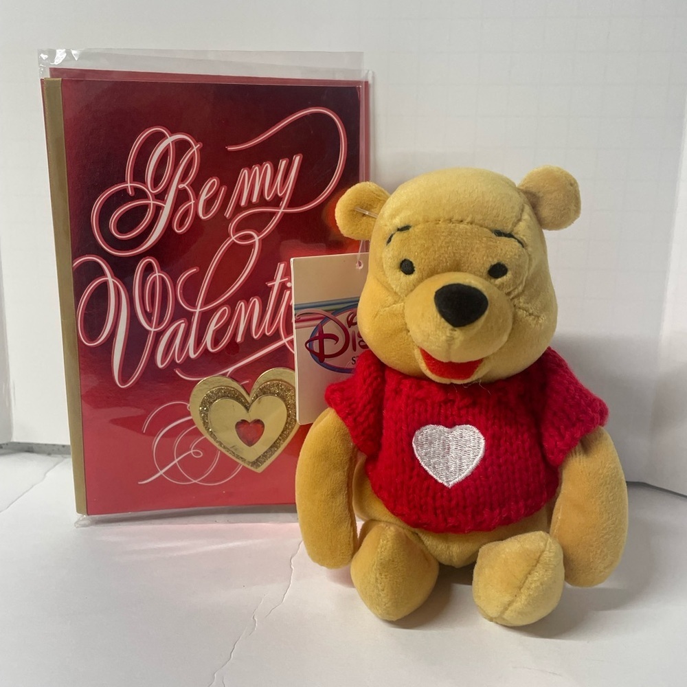 VTG Limited Edition Disney Vday Pooh plush NWT!